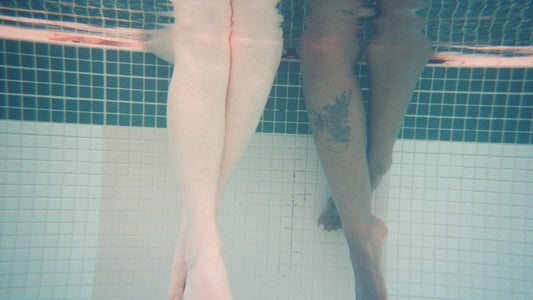Period Blood Color Wheel - Women sitting in pool